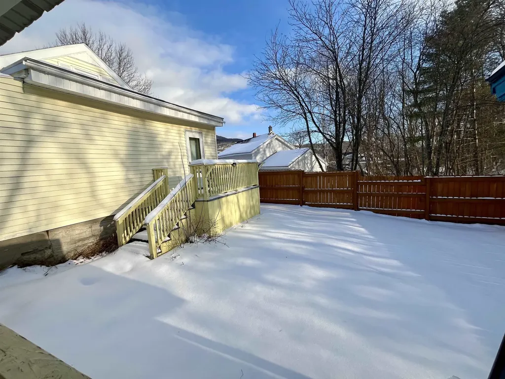 2 Bell Street Gorham NH 03581