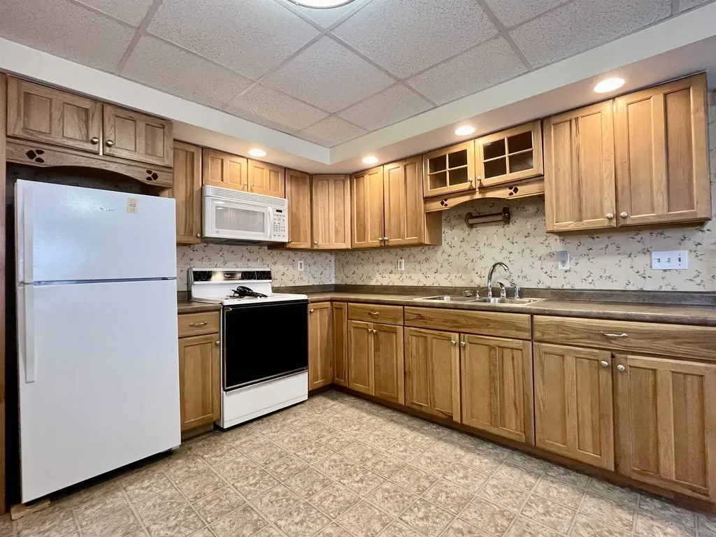 2 Bell Street Gorham NH 03581