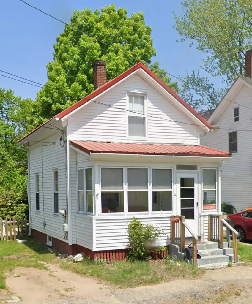 12 Orchard Street Rochester NH 03036