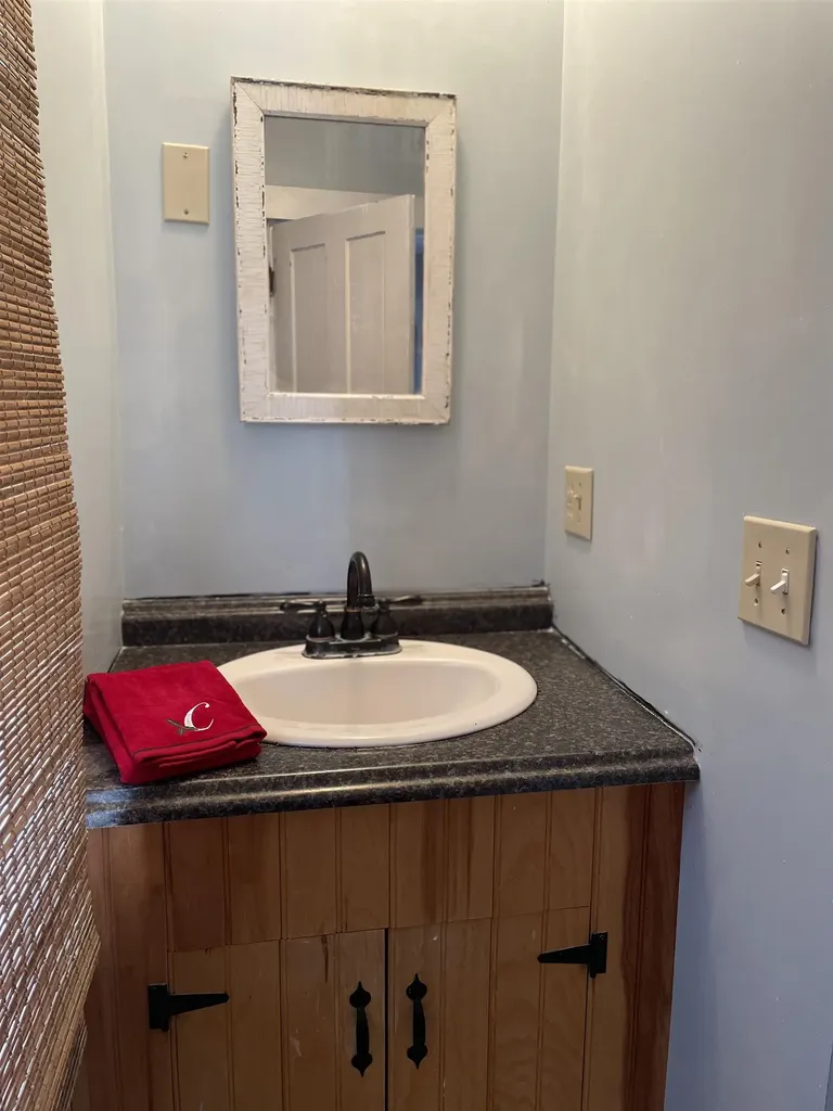 12 Orchard Street Rochester NH 03036