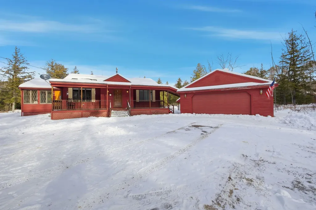 760 Raccoon Hill Road Andover NH 03216