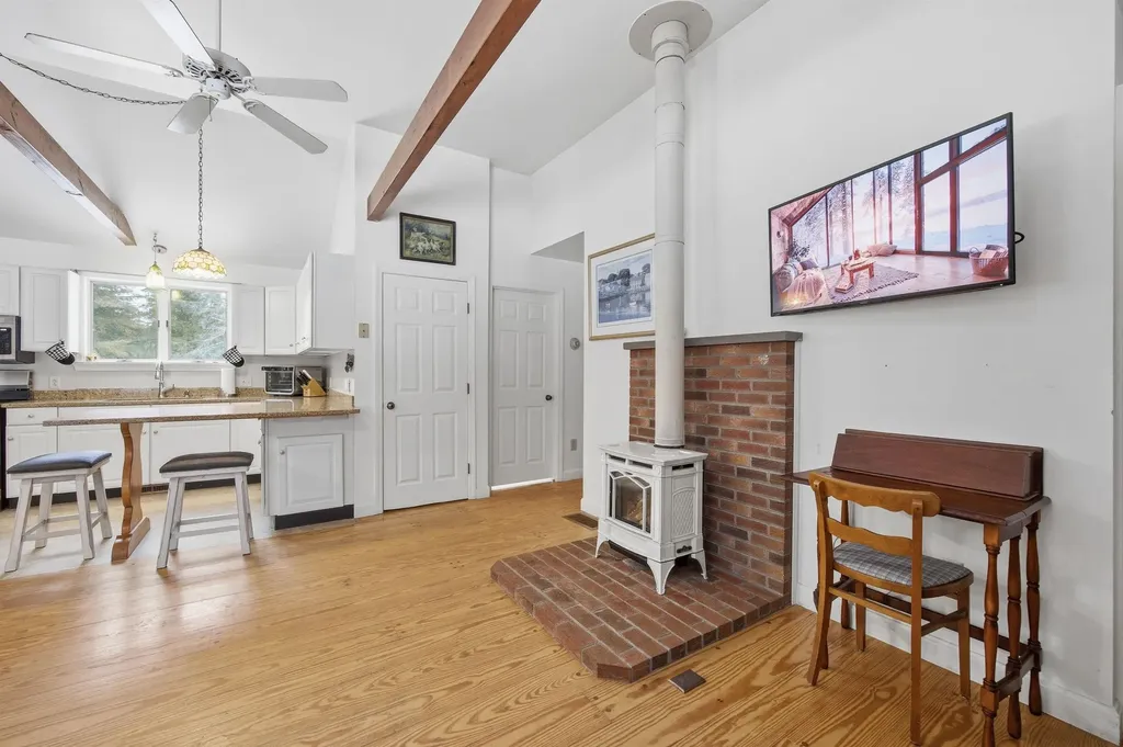 760 Raccoon Hill Road Andover NH 03216