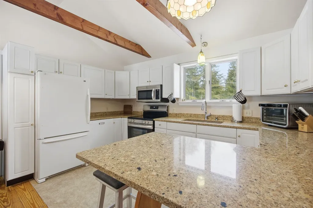 760 Raccoon Hill Road Andover NH 03216
