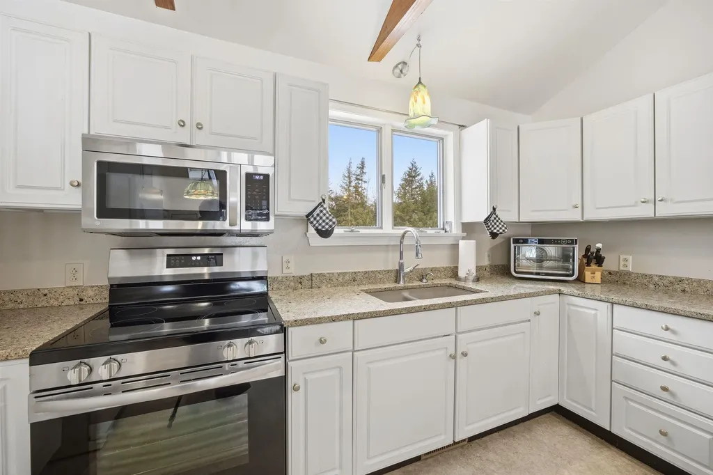 760 Racoon Hill Road Andover NH 03216