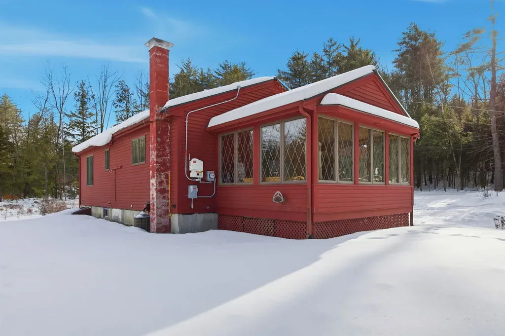 760 Raccoon Hill Road Andover NH 03216