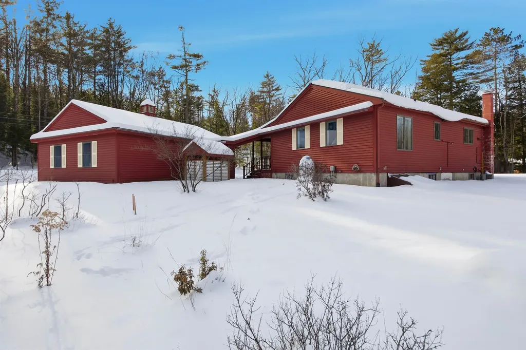760 Raccoon Hill Road Andover NH 03216