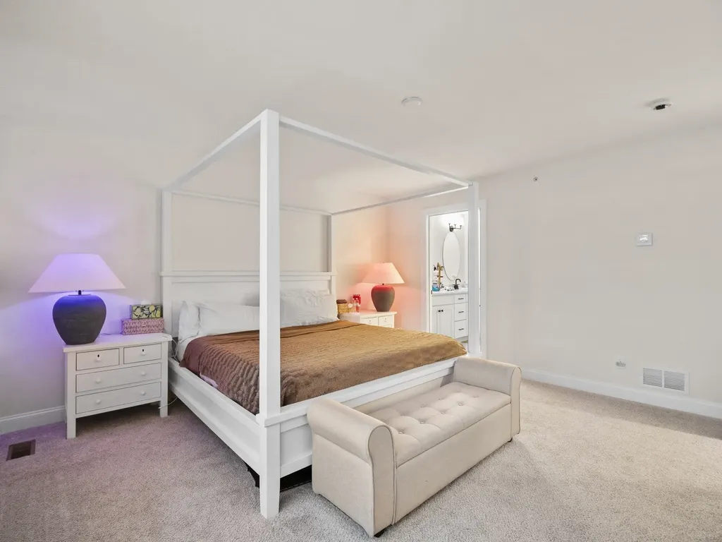 44 Sheffield Way Londonderry NH 03053