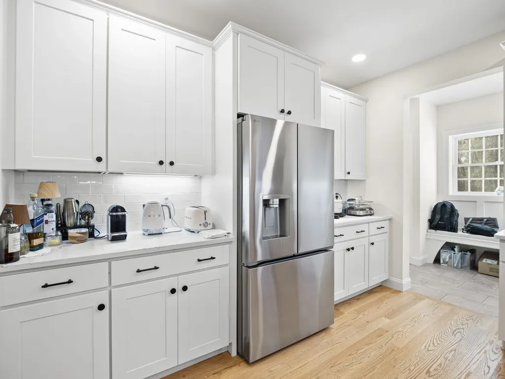 44 Sheffield Way Londonderry NH 03053