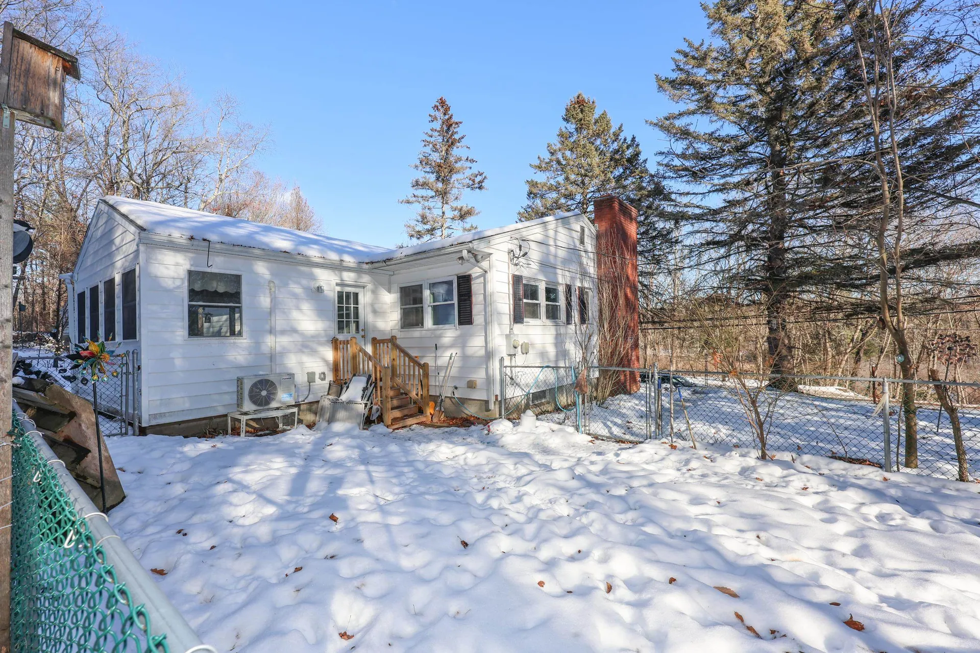 282 Wallace Road Bedford NH 03110