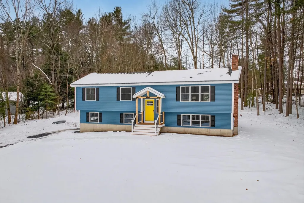 5 Heron Drive Londonderry NH 03053