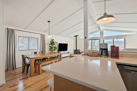 104 Alpstrausse Road Bartlett NH 03845