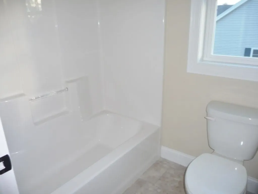 214 Dallaire Street Manchester NH 03104