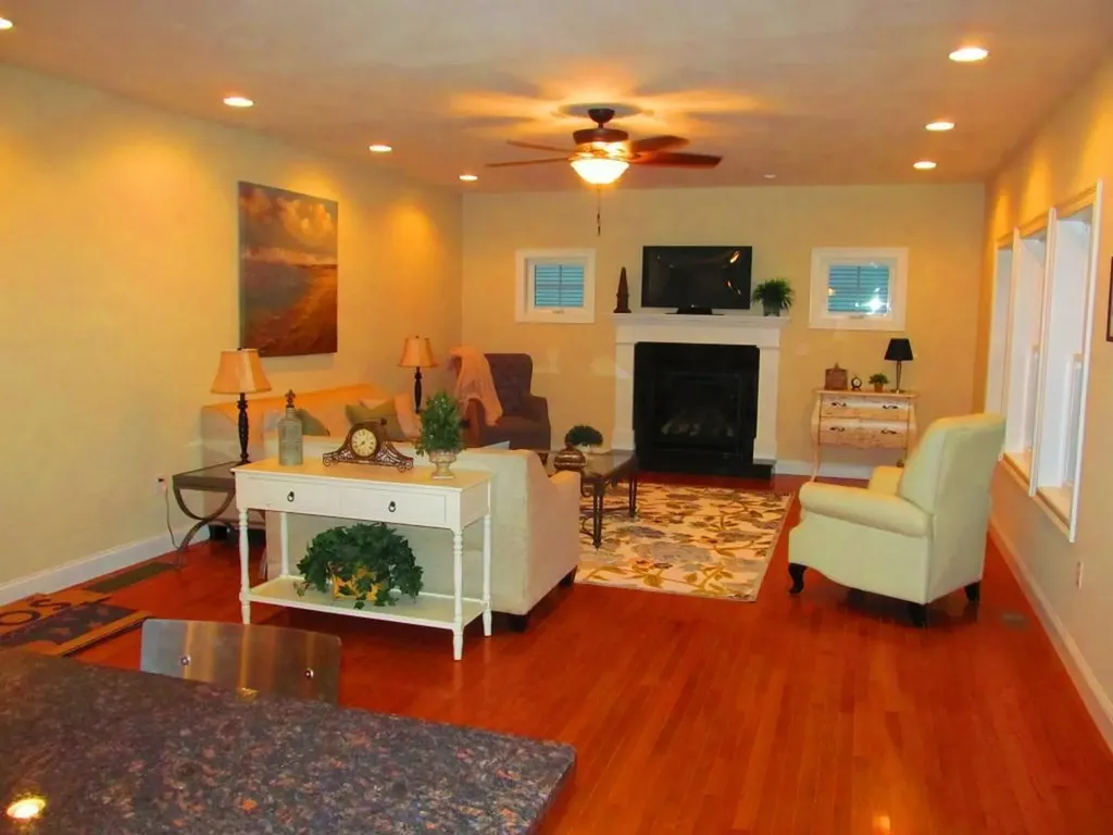 214 Dallaire Street Manchester NH 03104