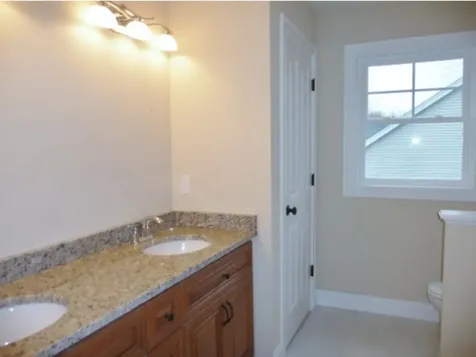 214 Dallaire Street Manchester NH 03104