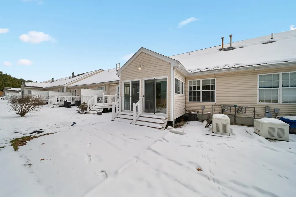 74 Pleasant Street Windham NH 03087