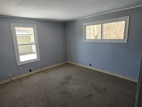 14 Anthony Circle Swanzey NH 03446