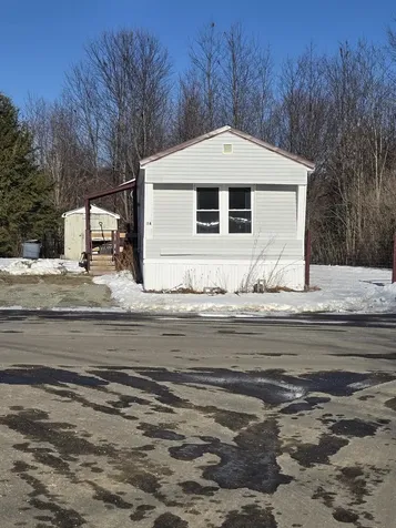 14 Anthony Circle Swanzey NH 03446