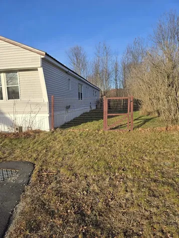14 Anthony Circle Swanzey NH 03446