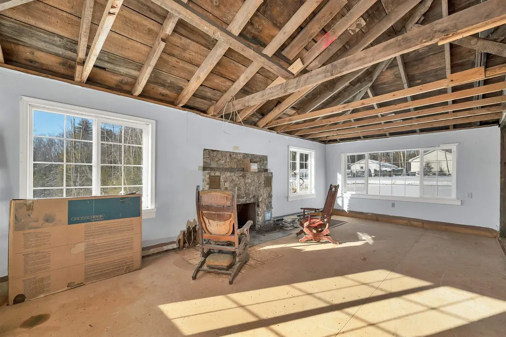 385 Jackman Pond Road Tamworth NH 03886