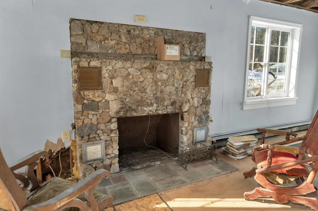 385 Jackman Pond Road Tamworth NH 03886