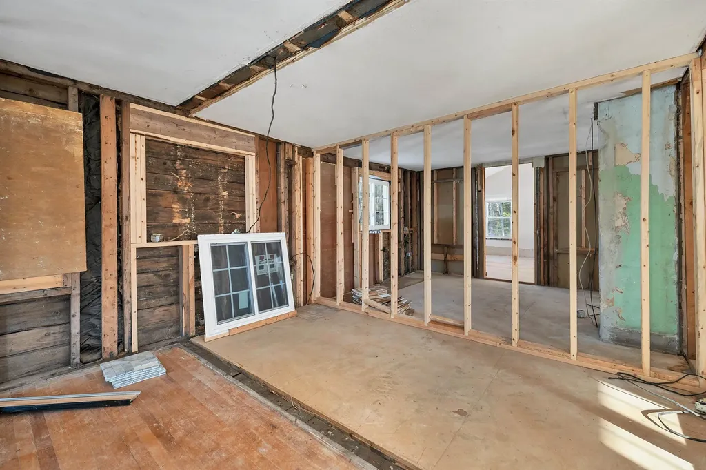 385 Jackman Pond Road Tamworth NH 03886