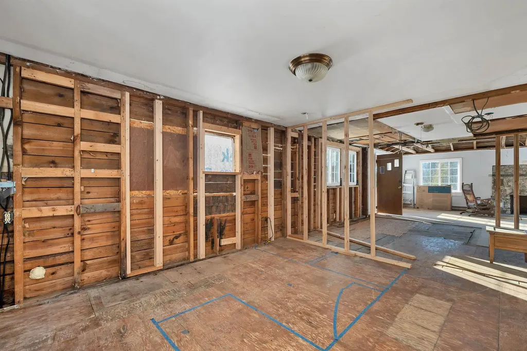 385 Jackman Pond Road Tamworth NH 03886