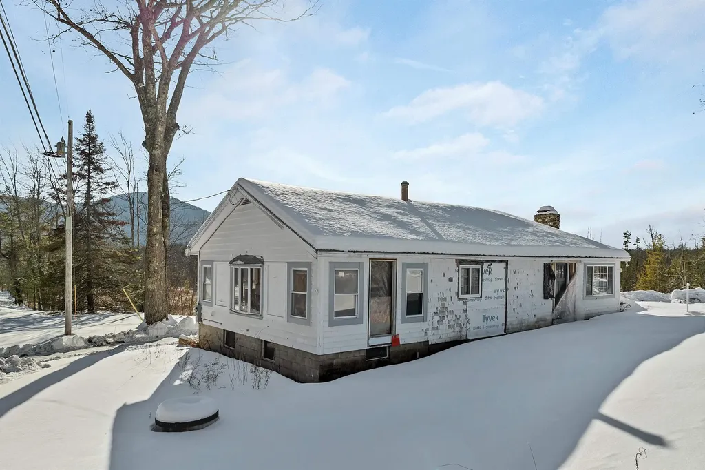 385 Jackman Pond Road Tamworth NH 03886