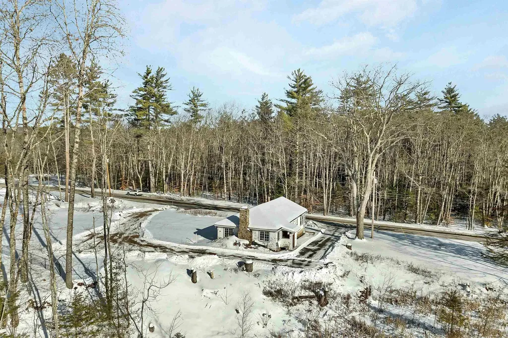 385 Jackman Pond Road Tamworth NH 03886