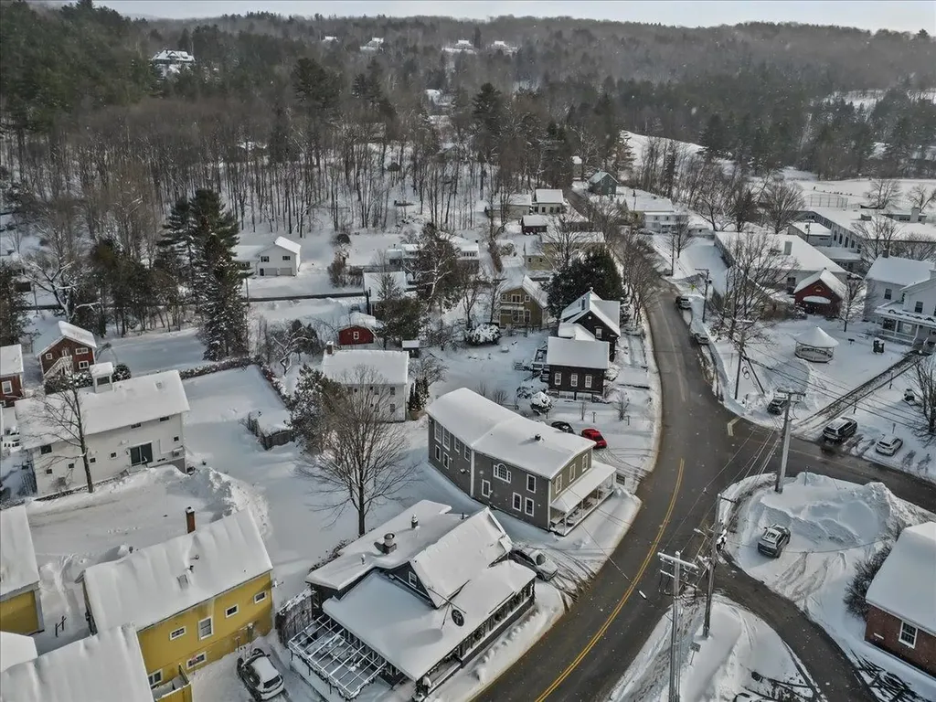 49 School Street Stowe VT 05672
