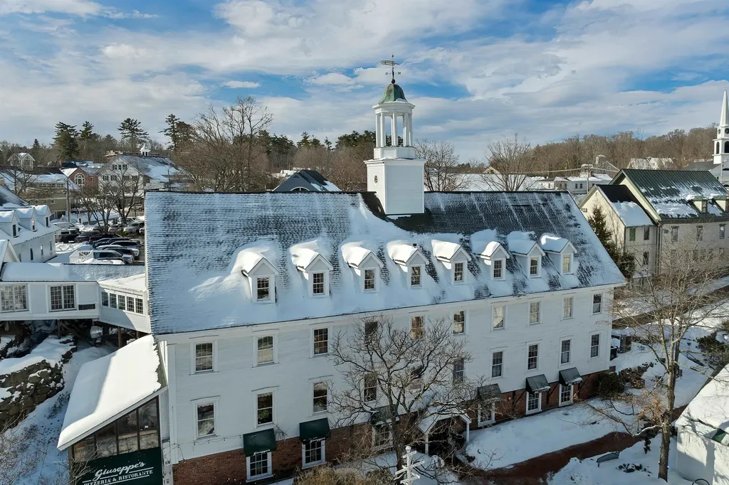 312 Daniel Webster Highway Meredith NH 03253