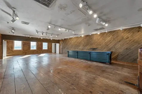 312 Daniel Webster Highway Meredith NH 03253