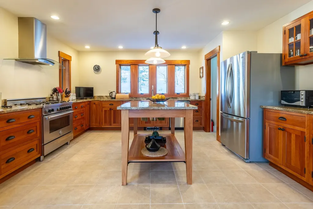 42 Cedar Drive Ludlow VT 05149