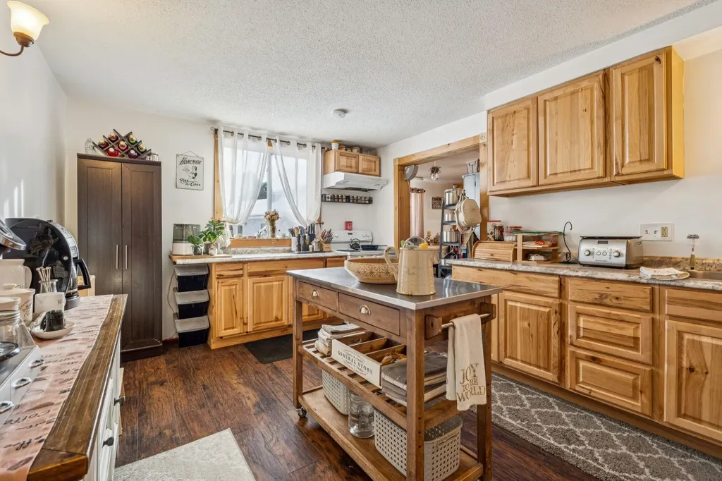 724 South Windsor Street Royalton VT 05068