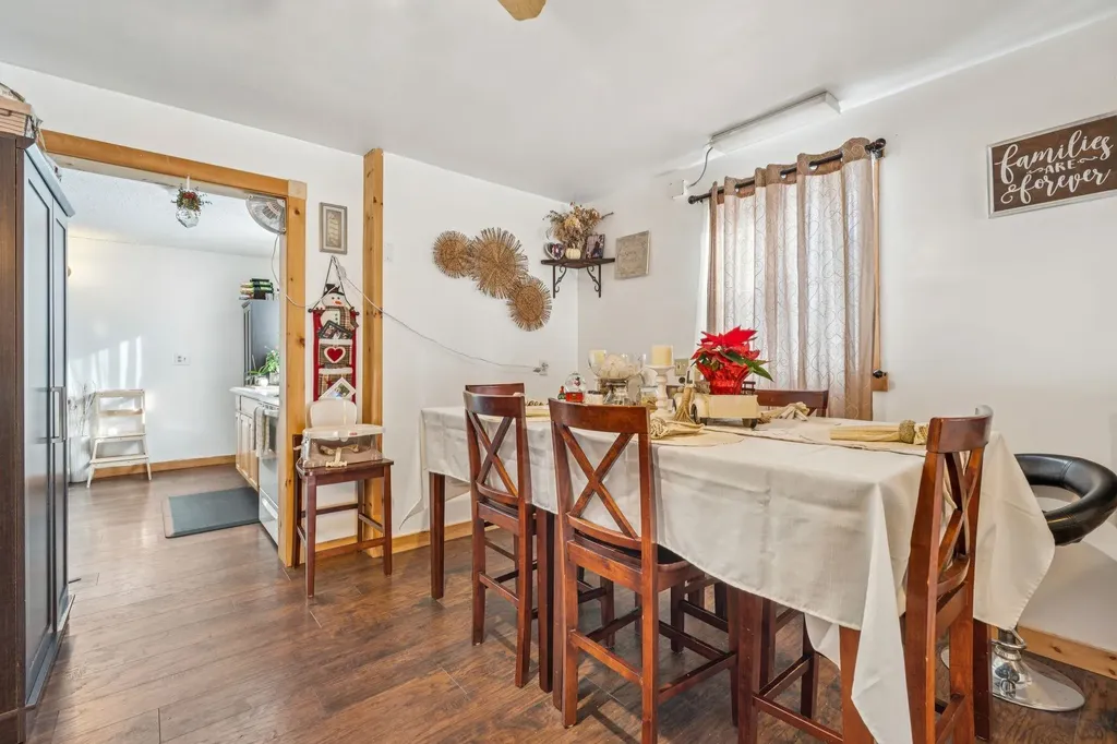 724 South Windsor Street Royalton VT 05068