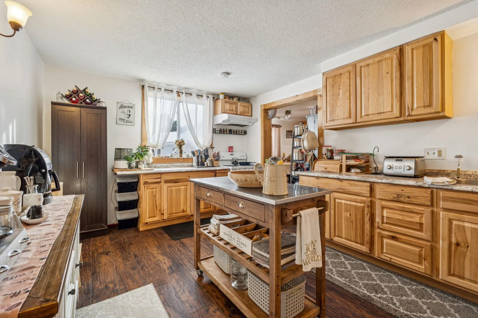 724 South Windsor Street Royalton VT 05068