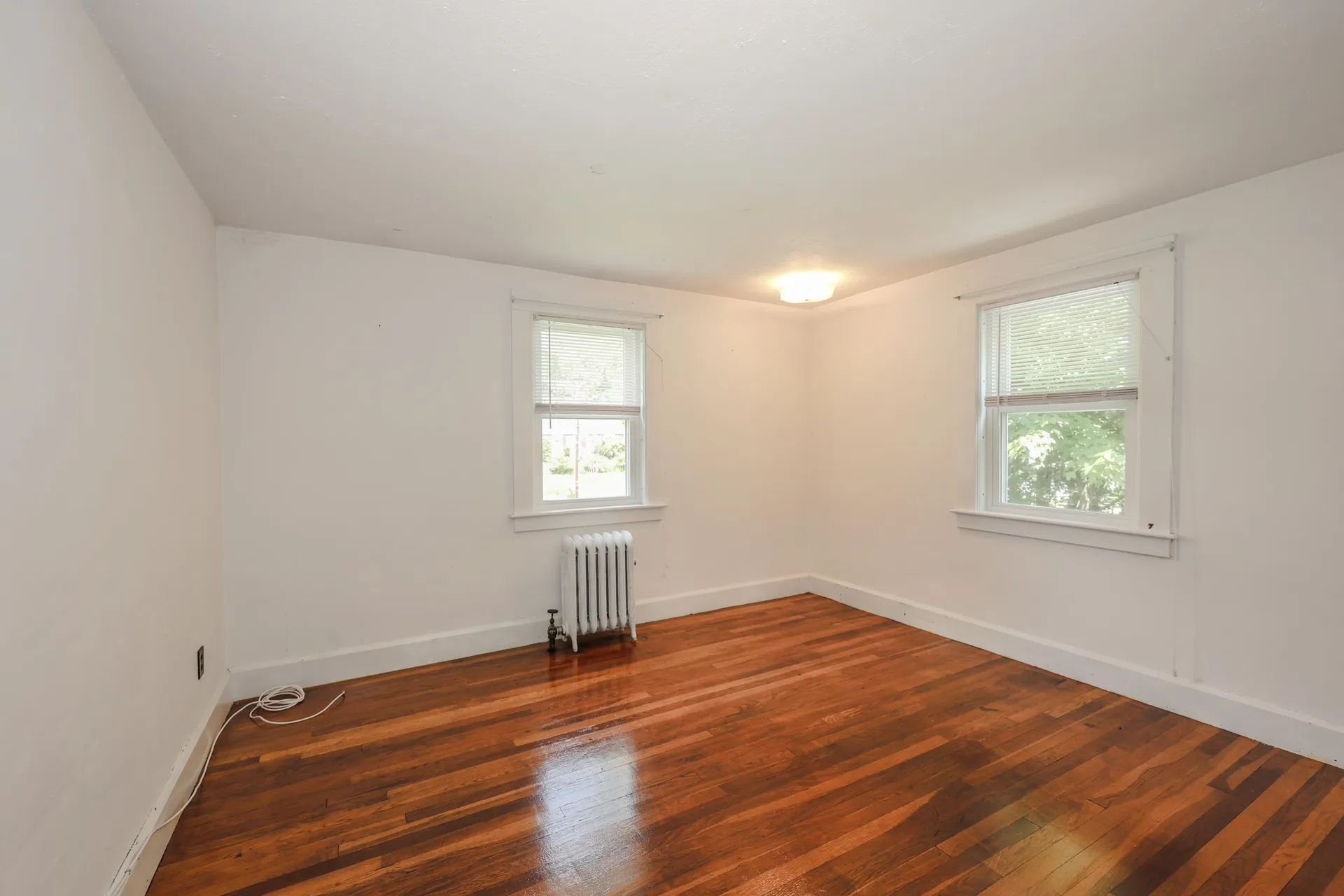 30 Baker Street Hudson NH 03051