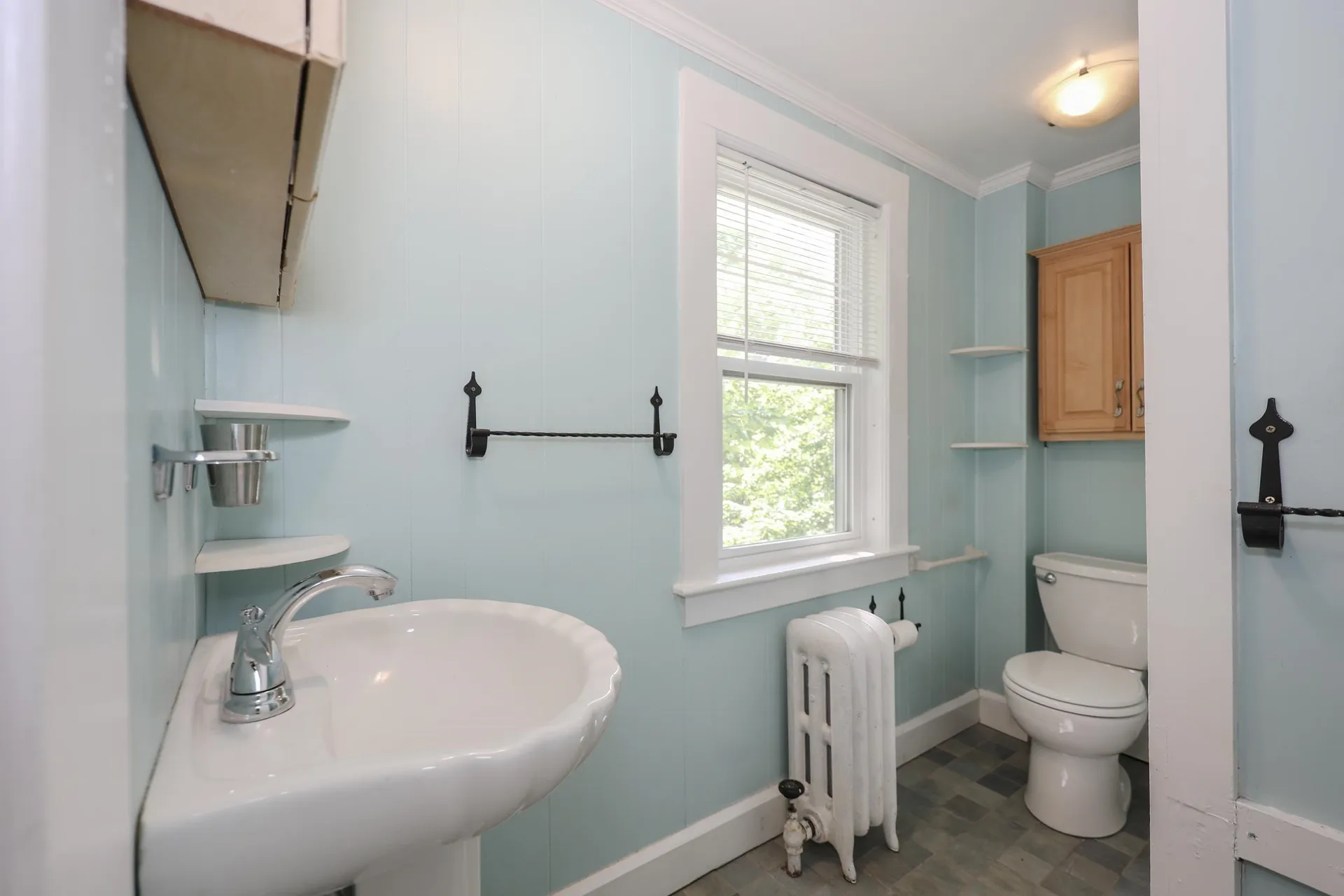 30 Baker Street Hudson NH 03051