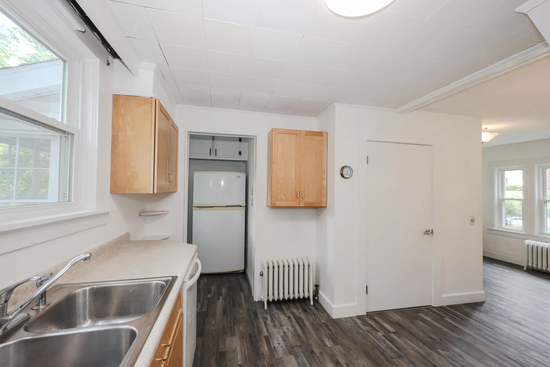 30 Baker Street Hudson NH 03051