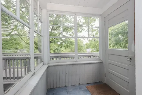 30 Baker Street Hudson NH 03051
