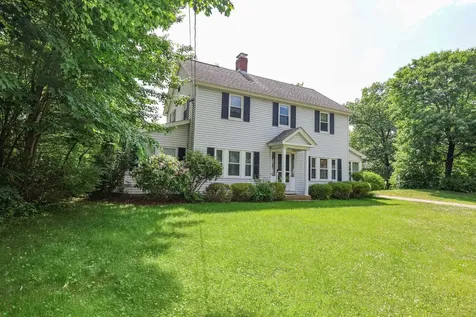 30 Baker Street Hudson NH 03051