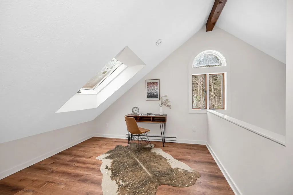 27 Mountainside Lane Francestown NH 03043-0000