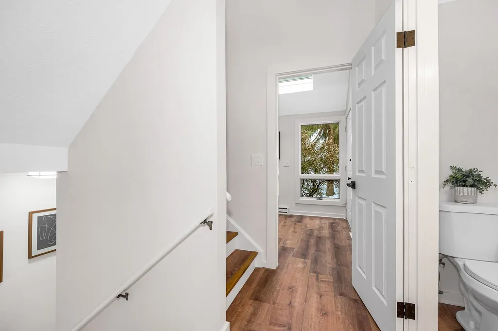 27 Mountainside Lane Francestown NH 03043-0000