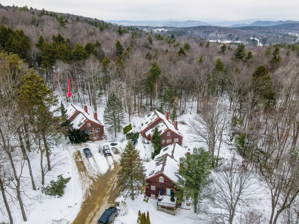 27 Mountainside Lane Francestown NH 03043-0000