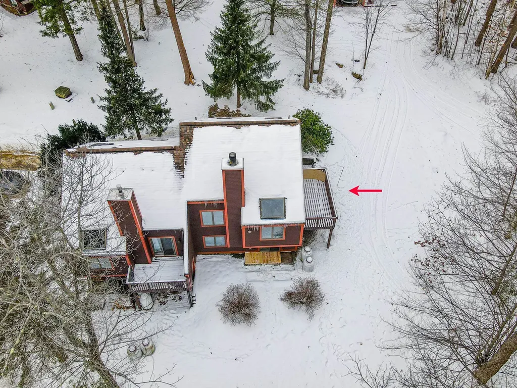 27 Mountainside Lane Francestown NH 03043-0000