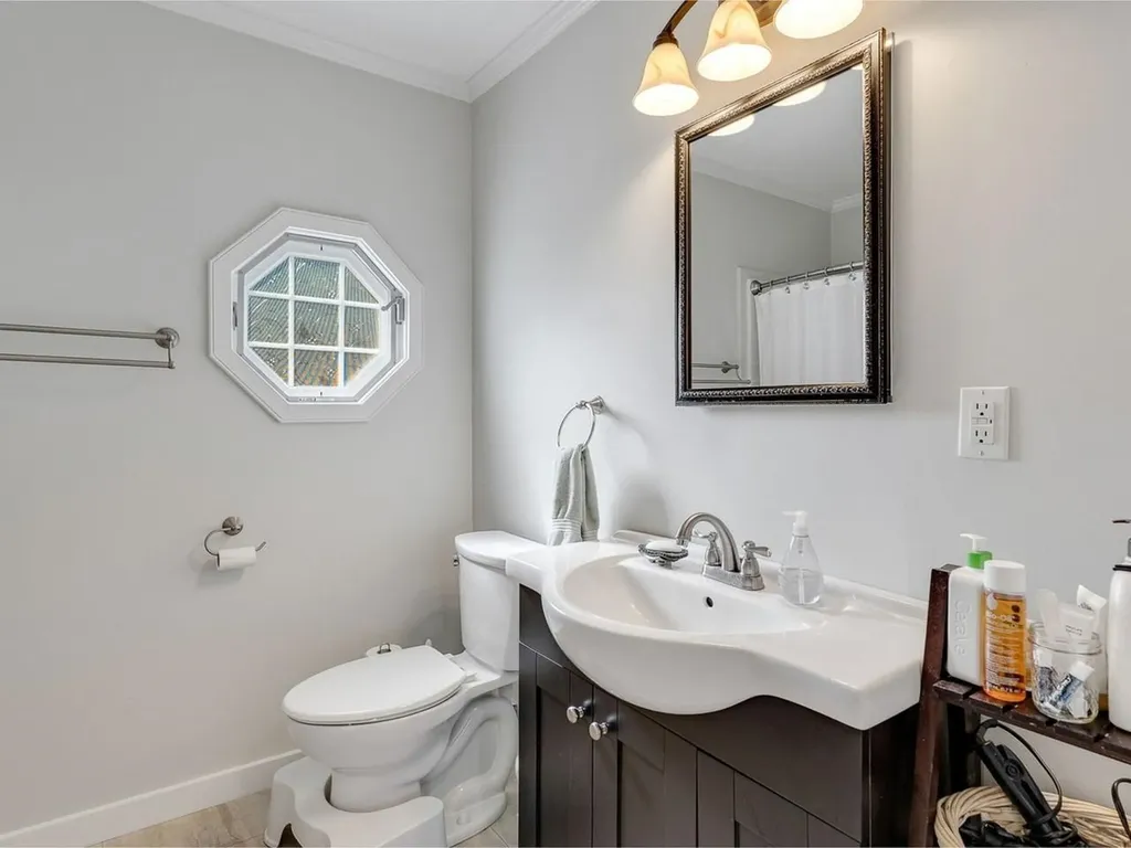 5 Duane Court Middlebury VT 05753