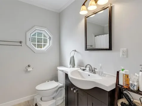 5 Duane Court Middlebury VT 05753