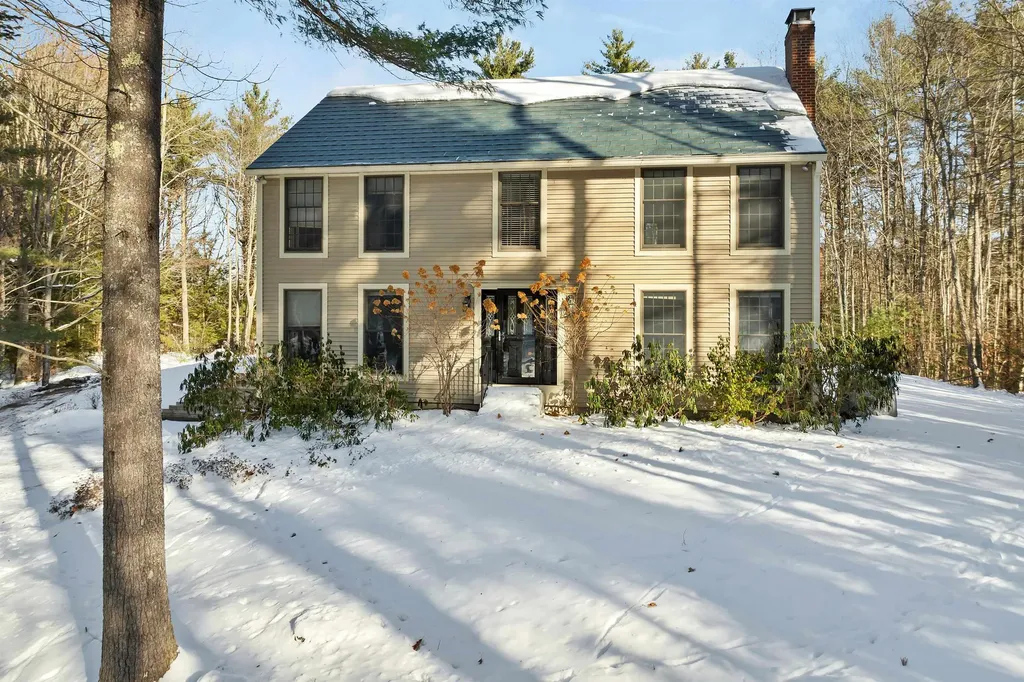 26 Orchards Road Wolfeboro NH 03894
