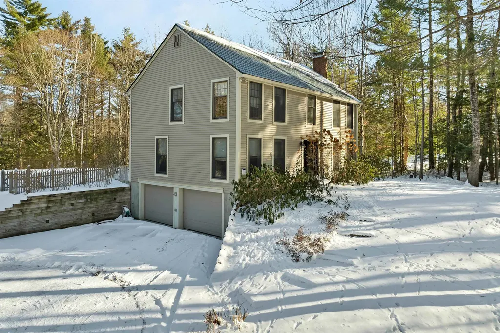26 Orchards Road Wolfeboro NH 03894