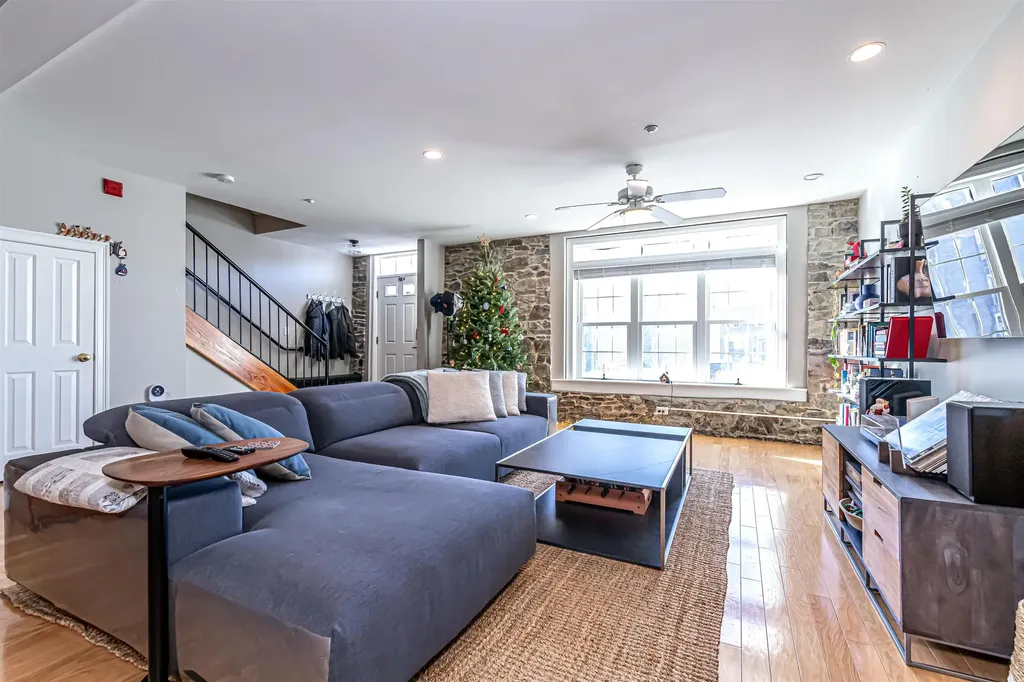 6 Bay Road Newmarket NH 03857