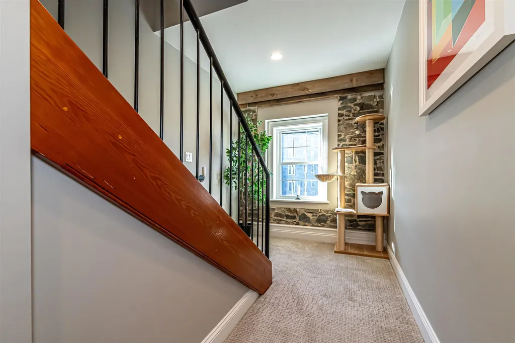 6 Bay Road Newmarket NH 03857